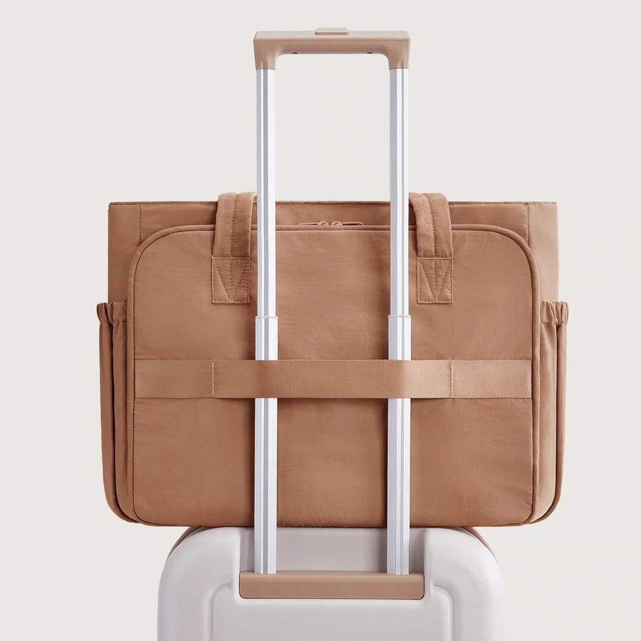 Crush_26L_Tote-with-luggage-brown