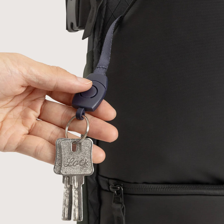 Dense 40L Travel Pack