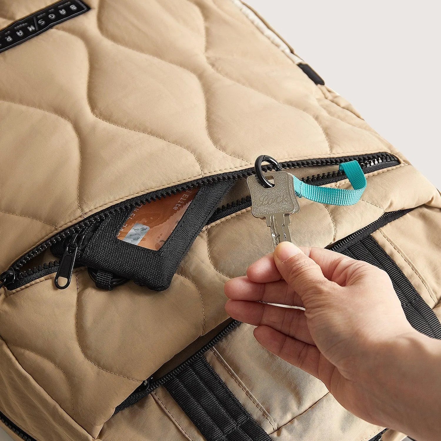 Vega 23L Featherlight Work Backpack - BAGSMART